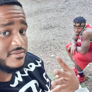 Meet your Posher, Gregory isais